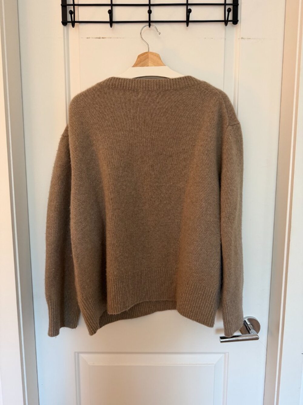 Aritzia Plush Cashmere Sculptor Sweater in Heather Nomad Taupe - Picture 5 of 5